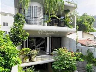 Bán villa nghỉ dưỡng siêu hiếm chỉ cách biển 150m
