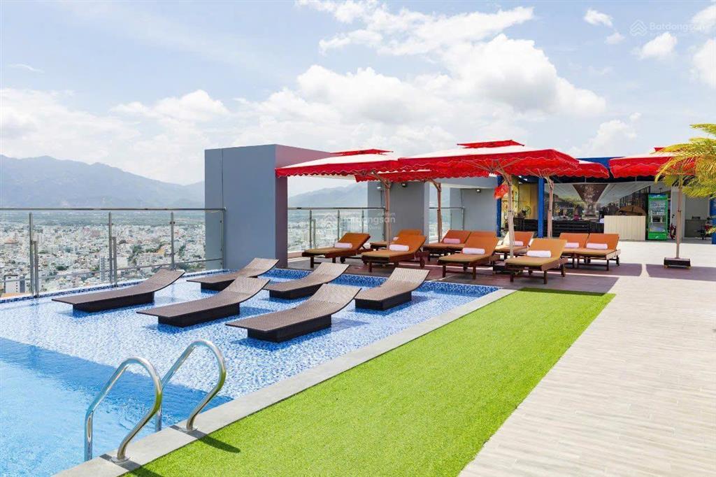 Bán căn hộ 2pn view biển toà dqual lan anh, trung tâm nha trang.