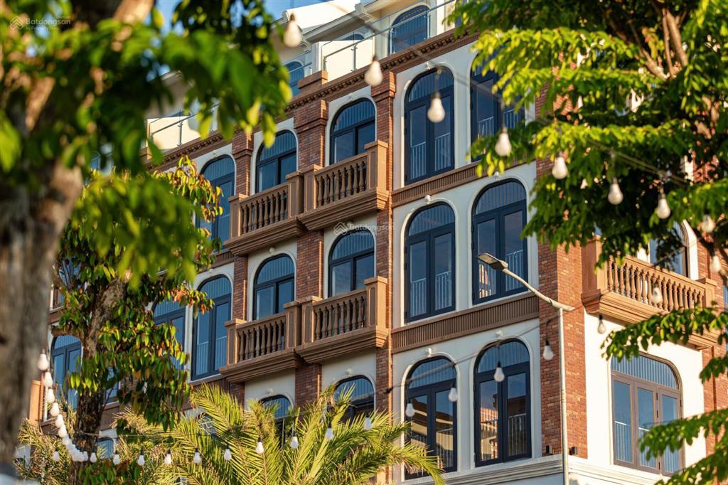 Bán shophouse tại menas zone vỹ dạ, 25 tỷ, 126m2, 7pn, 7wc, chính chủ đầu tư