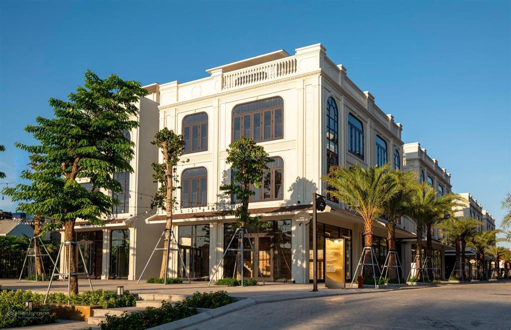 Nhà phố kinh doanh menas zone vỹ dạ 3 mặt tiền đường, giá trần 29tỷ đầy đủ nội thất chuẩn ks