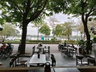 Cho thuê biệt thự ven công viên thành phố giao lưu, vỉa hè rộng, view hồ, vip,  0934 439 ***