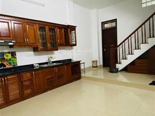 Chính chủ bán nhà 35m2 x 5 tầng tại ngõ 6 phố vĩnh phúc, ba đình