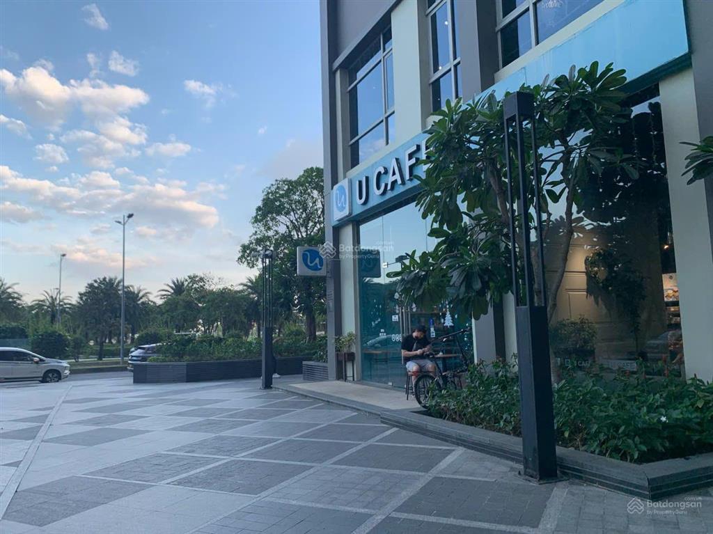 Hiếm! bán căn góc shophouse vinhomes central park, hdt 286 triệu/tháng, dt 240m2  0936 438 *** an