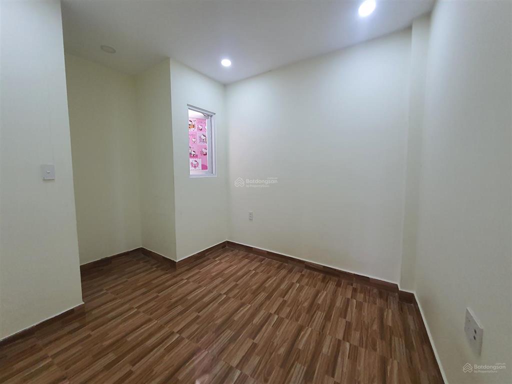 4 tầng  chỉ 6.5 tỷ  bà hạt  quận 10