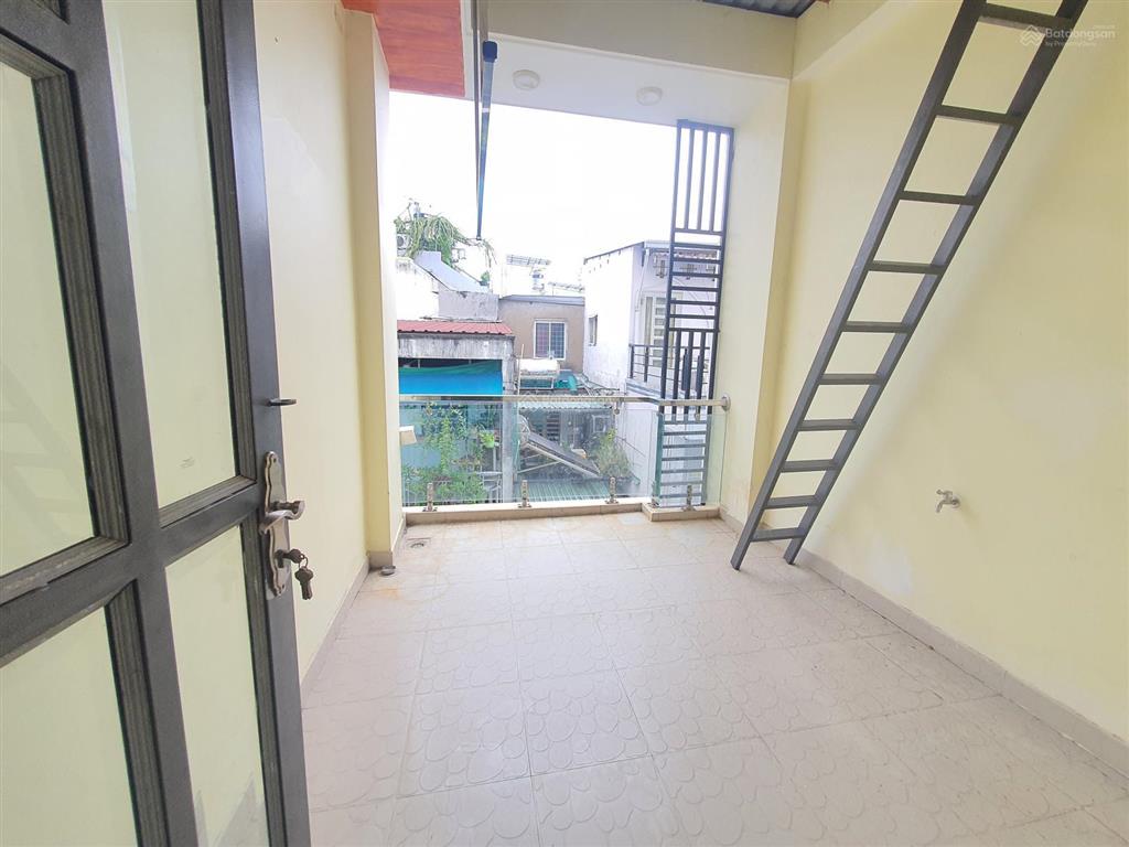 4 tầng  chỉ 6.5 tỷ  bà hạt  quận 10