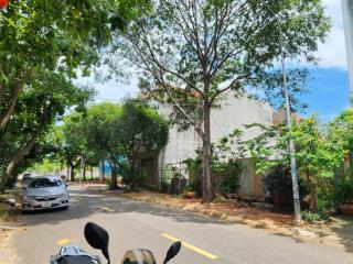 Bán 2 nhà 100m2, 2 mặt tiền đường đẹp, khu trường quốc tế singapore phường 9, tp. vũng tàu