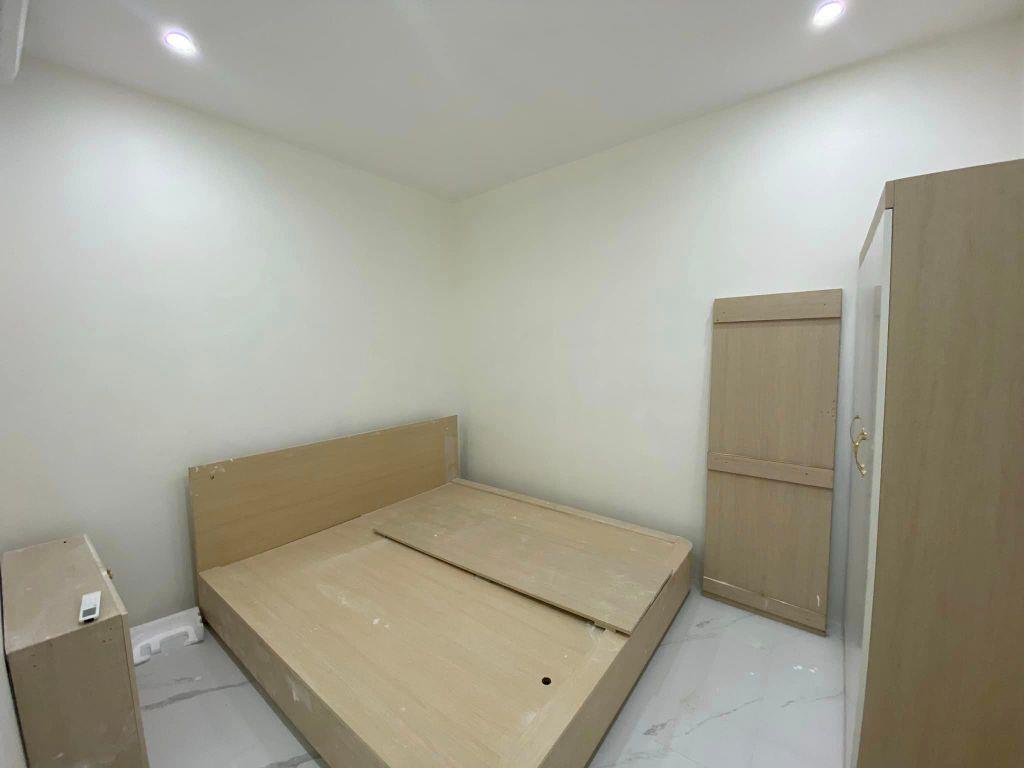 Bán CCMN 7 tầng tháng máy, 12PKK, doanh thu 80tr/tháng giá nhỉnh 13 tỷ