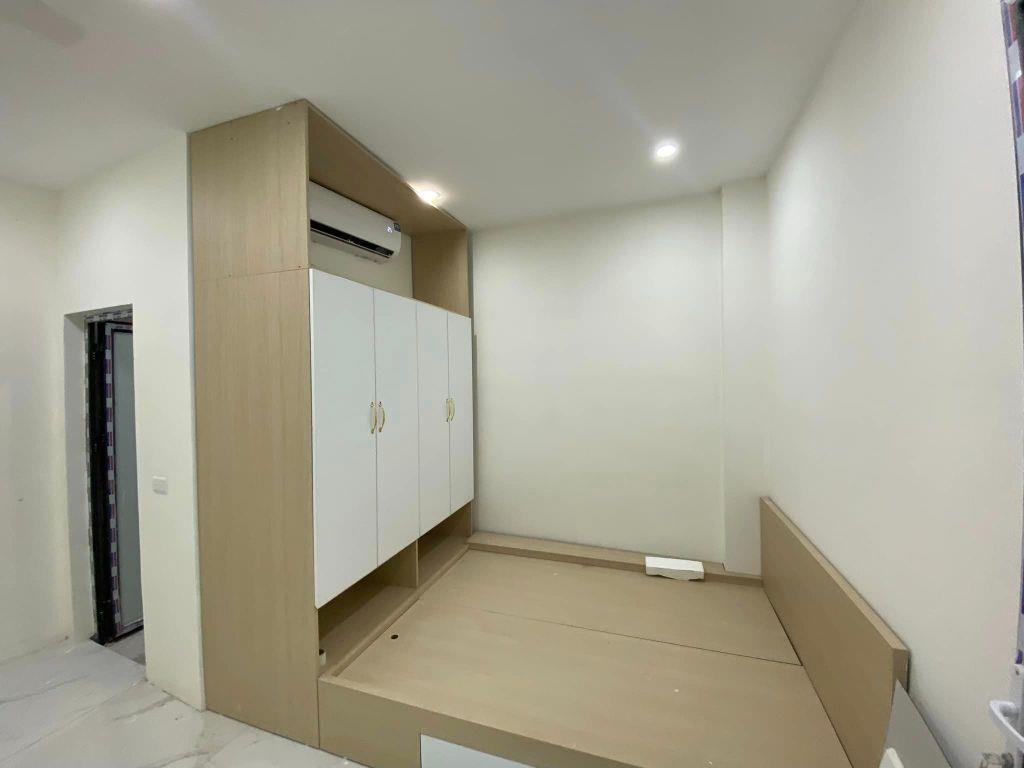 Bán CCMN 7 tầng tháng máy, 12PKK, doanh thu 80tr/tháng giá nhỉnh 13 tỷ