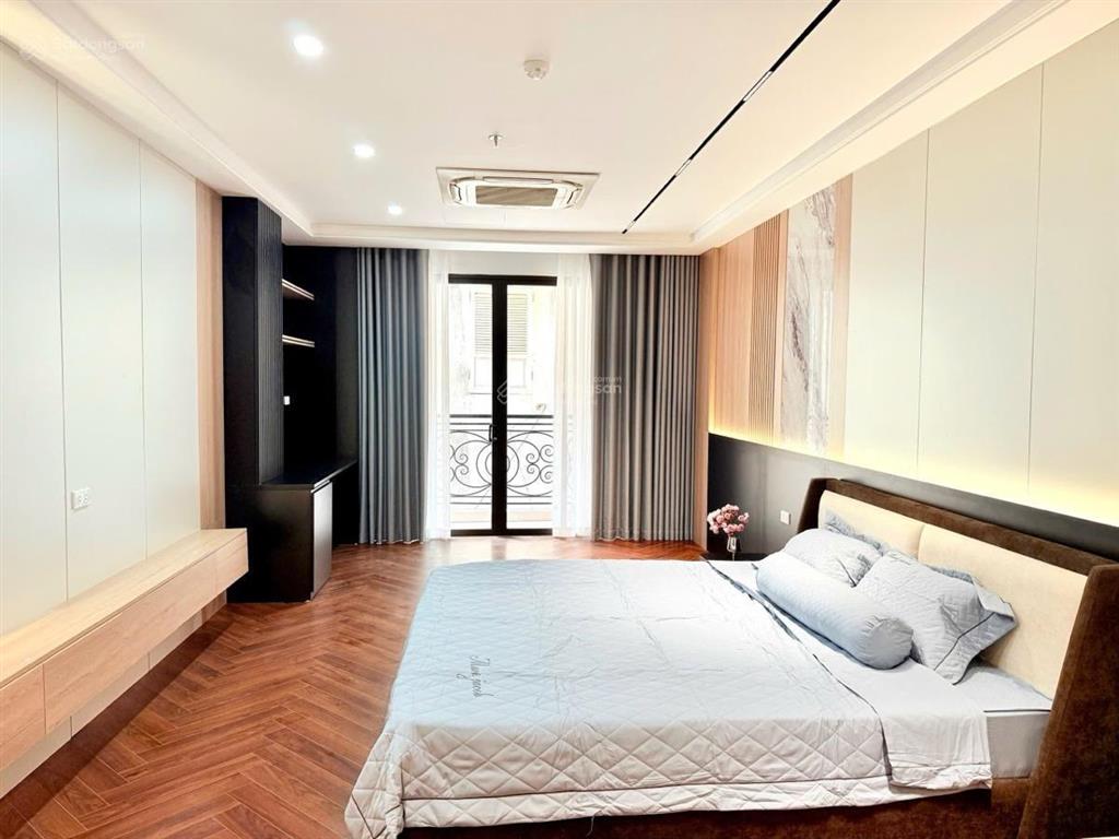 Siêu hiếm! bán nhà phố liễu giai, ba đình 100m2 x 9 tầng mt 5,5m dòng tiền cho thuê 180 tr/tháng