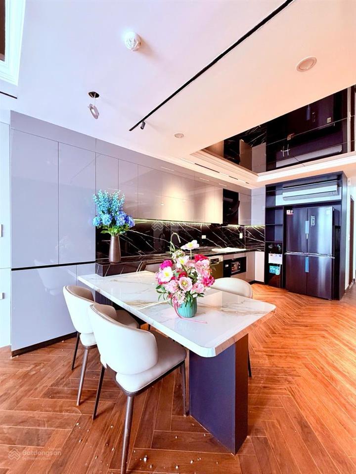 Siêu hiếm! bán nhà phố liễu giai, ba đình 100m2 x 9 tầng mt 5,5m dòng tiền cho thuê 180 tr/tháng