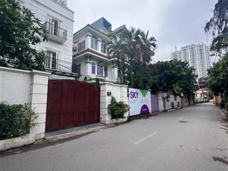 Bán nhà mặt đường tô ngọc vân  tây hồ, 213m2 x 5t. mt 8.5m. 89.8 tỷ.