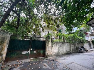 Bán nhà 3 thoáng view hồ phố hoàng ngân, 180m2 x mt 30m. 40 tỷ, ô tô, gần phố, kinh doanh