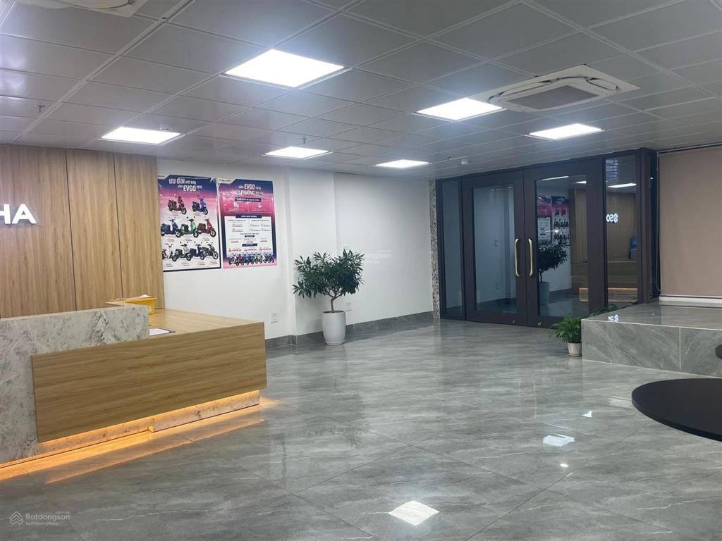 Bán tòa văn phòng phố trần thái tông  dịch vọng hậu, 130m2 x 9t. mt 8m. 89 tỷ, ô tô tránh