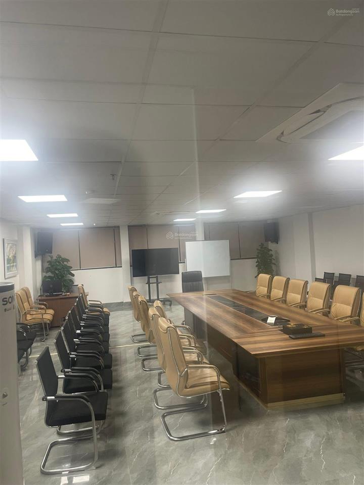 Bán tòa văn phòng phố trần thái tông  dịch vọng hậu, 130m2 x 9t. mt 8m. 89 tỷ, ô tô tránh