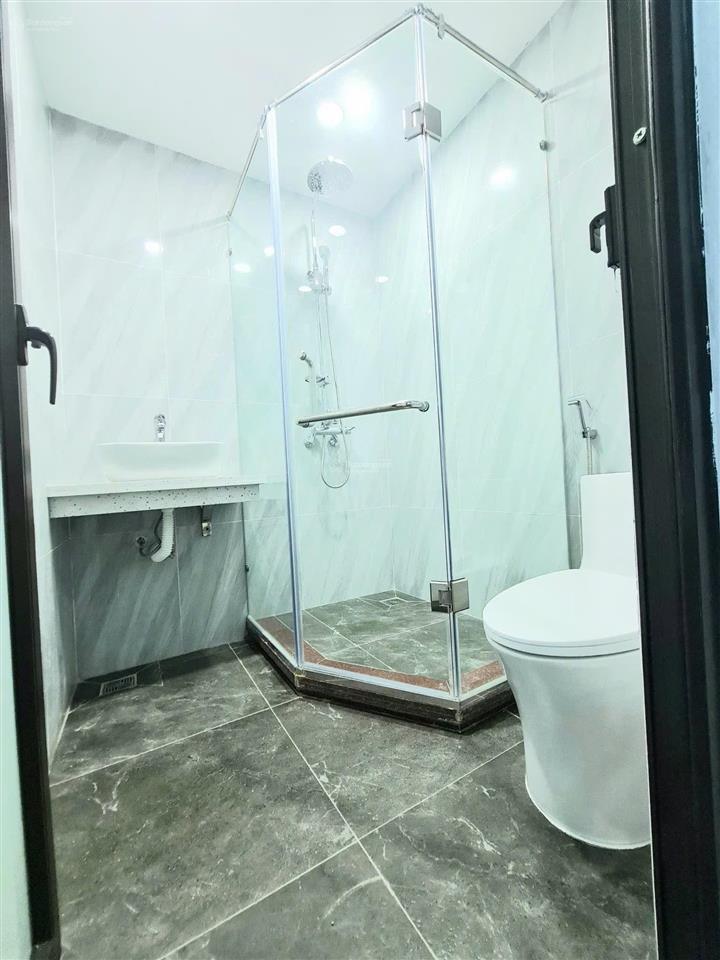 Bán toà apartment 2 thoáng doãn kế thiện  mai dịch, 100m2 x 10t. mt 7m. 54 tỷ, ô tô tránh