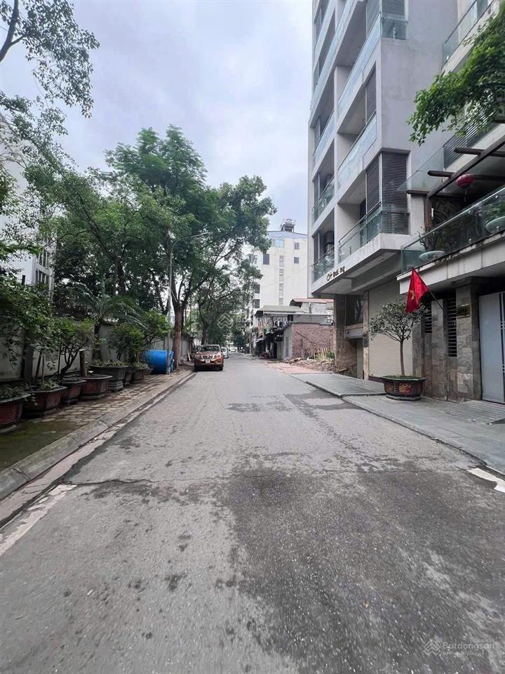 Bán nhà 2 thoáng mặt phố trịnh công sơn  tây hồ, 180m2 x mt 9.2m. 102 tỷ.