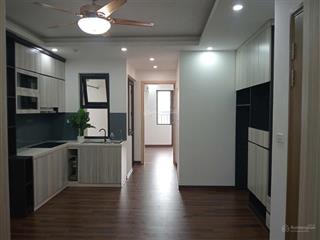 Bán căn hộ ruby3 phúc lợi long biênnhà tầng đẹp thoáng.