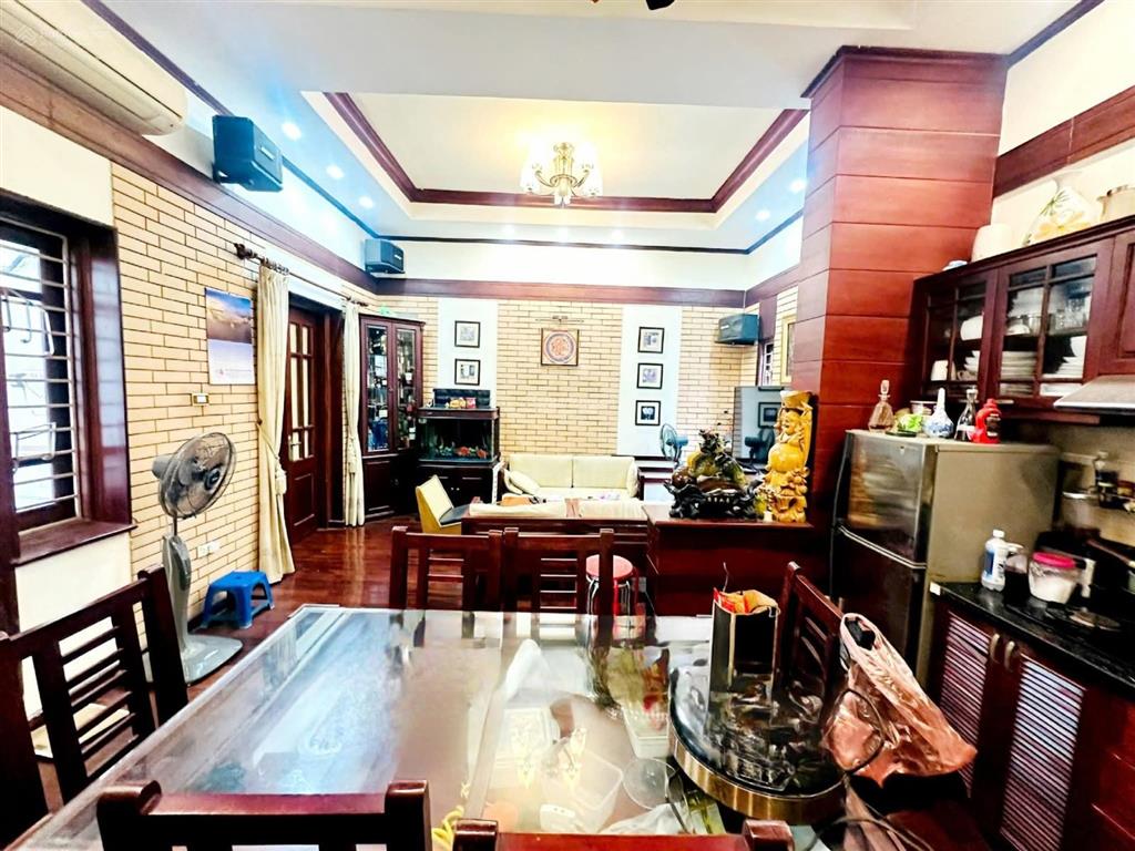 Bán nhà tây hồ 45m 5 tầng mặt tiền 4m giá 12 tỷ