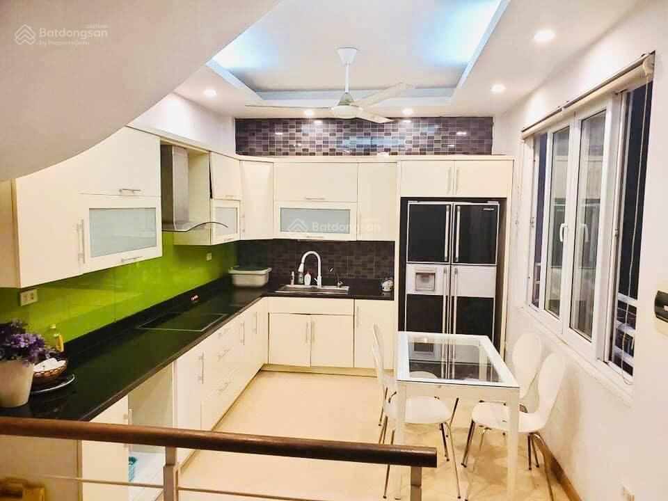 Bán nhà văn cao 60m, 5 tầng mặt tiền 4,8m 13 tỷ