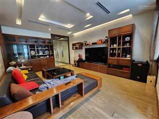 Bán nhà kim mã  mặt ngõ lô góc, ô tô tránh  kinh doanh siêu đỉnh