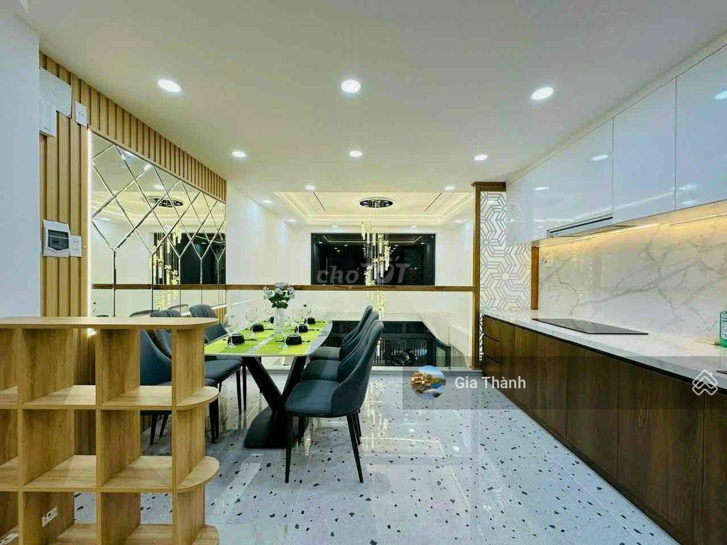 Biệt thự khu an ninh  yên tĩnh 24/24 đường phổ quang  7.2 x 18m  3 lầu  nhà đẹp ở ngay
