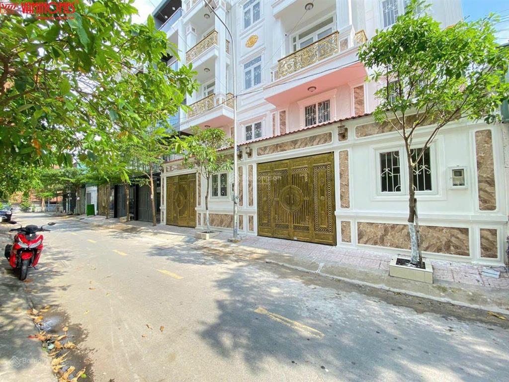 Bán nhà sát bên khu đô thị vạn phúc city thủ đức