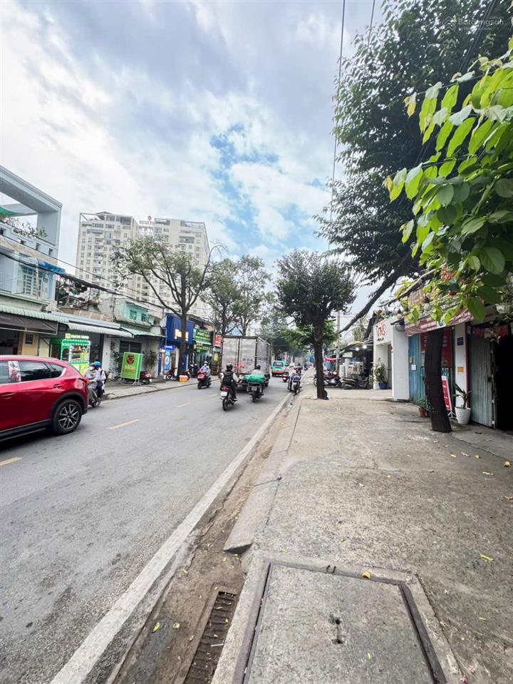 Bán nhà mặt tiền đường linh đông thủ đức