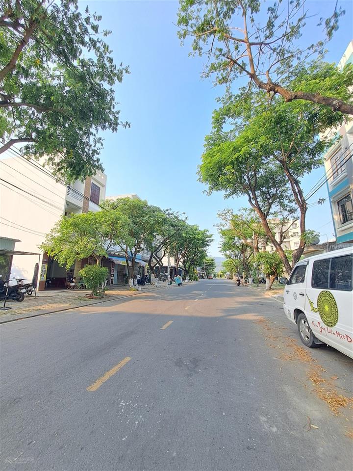 Bán lô đất mt đường 7m5 hoàng bích sơn, dt 102m2, ngang 5m sát phạm văn đồng