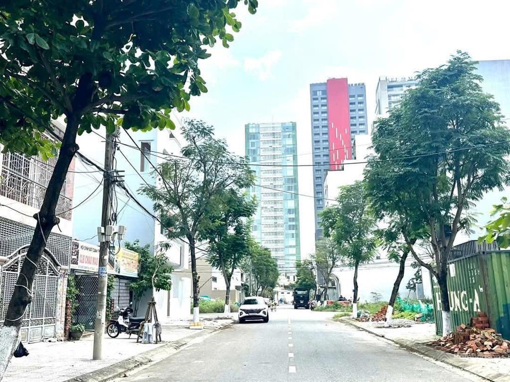 Bán lô góc 2 mt nguyễn đức an dt 185m2 ngang 10m đường 7m5 sát dự án tháp đôi