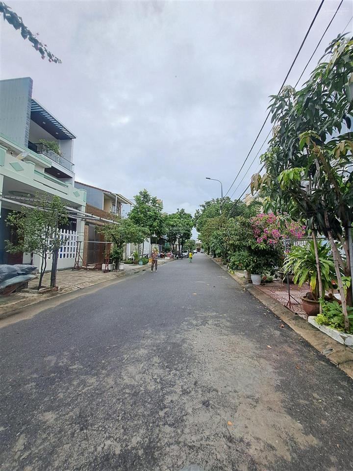 Bán lô đất mặt tiền lương thế vinh, dt 100m2 ngang 5m đường 5m5