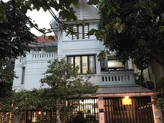 Biệt thự mặt phố trung văn, thuộc đô thị mới trung văn, chủ đầu tư hanic.