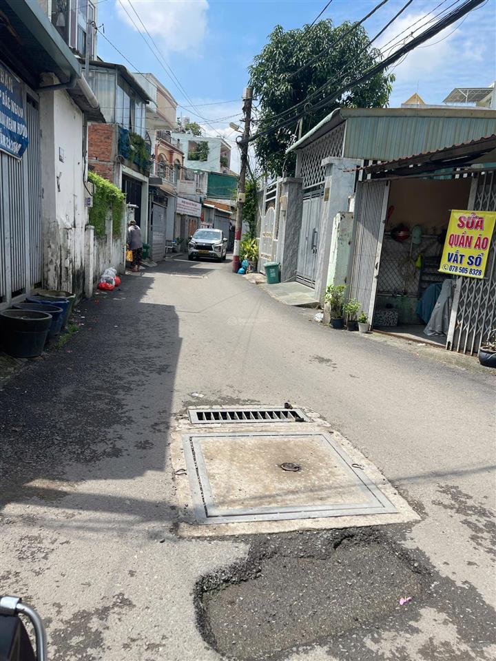 Nhà 1t  1 lửng  1l 30m² (3.3mx9.6m) hẻm đường số 475 đỗ xuân hợp, p. phước long b, chỉ 3tỷ890