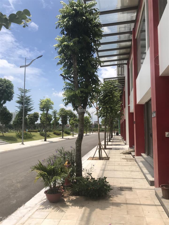 Cần chuyển nhượng căn góc sẻ khe khai sơn 90m2, view hồ vị trí cực đẹp, kd đỉnh  0965 855 ***