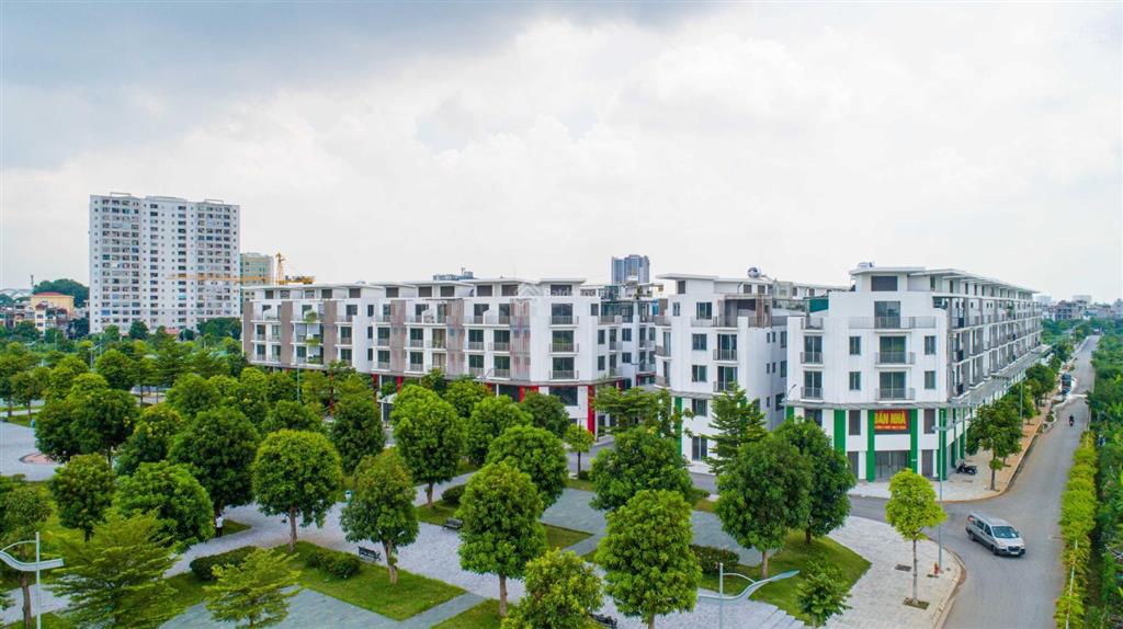 Cho thuê liền kề nhà phố khai sơn long biên làm vp, công ty, vị trí đẹp ô tô đỗ cửa, 0965 855 ***.