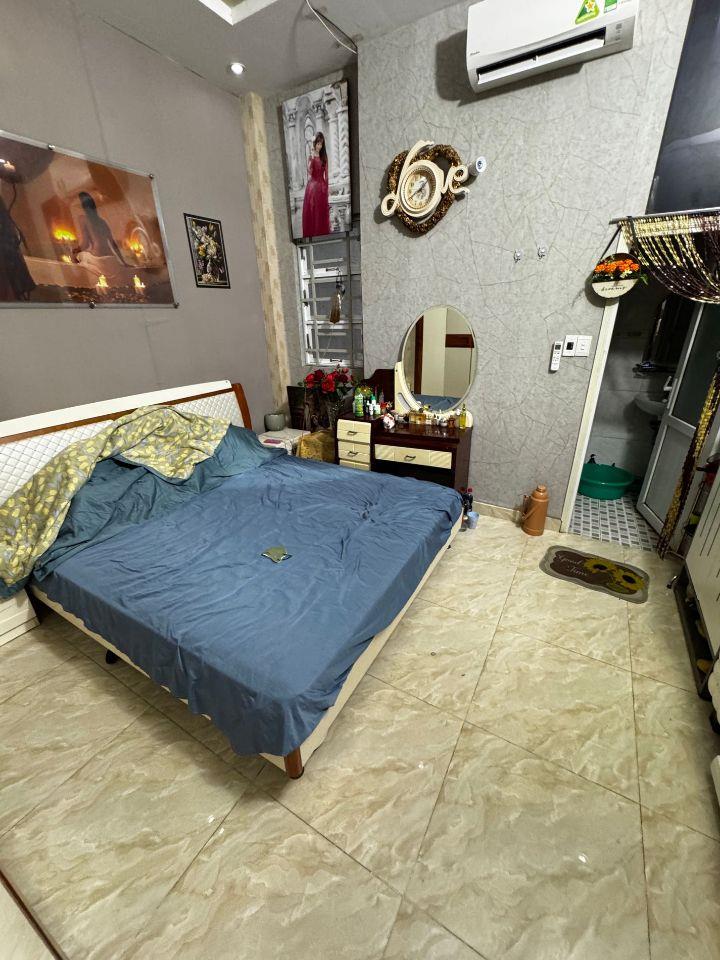 HXH Hoàng Văn Thụ gần sân bay, 57m2, 4 tầng 5PN đẹp, chỉ 8.9 tỷ, ngay trung tâm