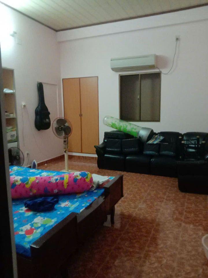 Hxh 8m thông Lạc Long Quân, 70m2, 4.54×14.54, 3 tầng, chỉ 11.4 tỷ TL, vị trí cực đẹp