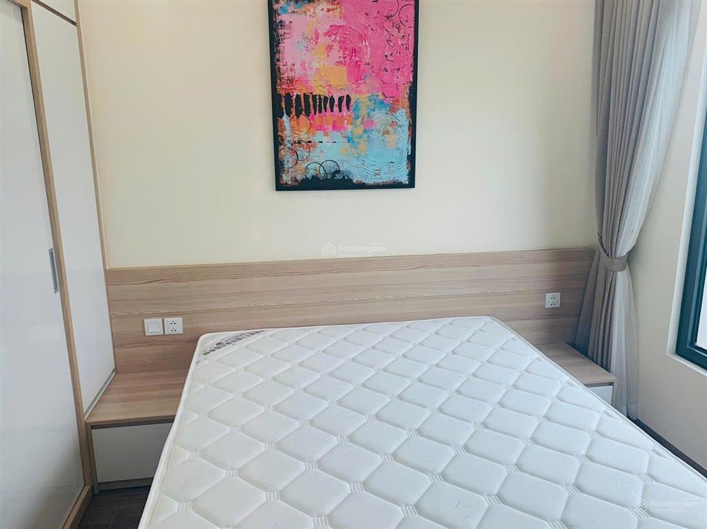 Bán ch 3pn2wc 106m2 tòa golden park, phạm văn bạch, cv cầu giấy, căn góc full nội thất, bc đông nam