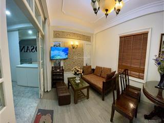 Chính chủ cho thuê căn hộ 2 phòng ngủ 60m tại nhà mặt phố tại 5a quốc tử giám  văn miếu   hà nội.