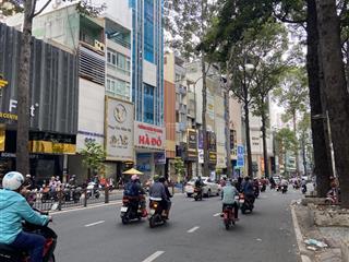 Bán gấp nhà mt 3 tháng 2, p.12, q.10, dt 8x18m, 2 lầu, vị trí siêu đẹp