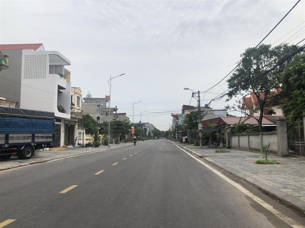 Bán đất kđt phúc hưng đường 0nội khu 13,5m, gần công an tỉnh, dt 72, giá 4,95 tỷ.