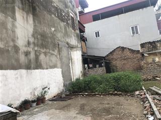 Bán đất trong ngõ đường đông thành, ngõ ngắn, cách 20m ra phố, dân cư giàu có, dt 75m2, 1,95 tỷ