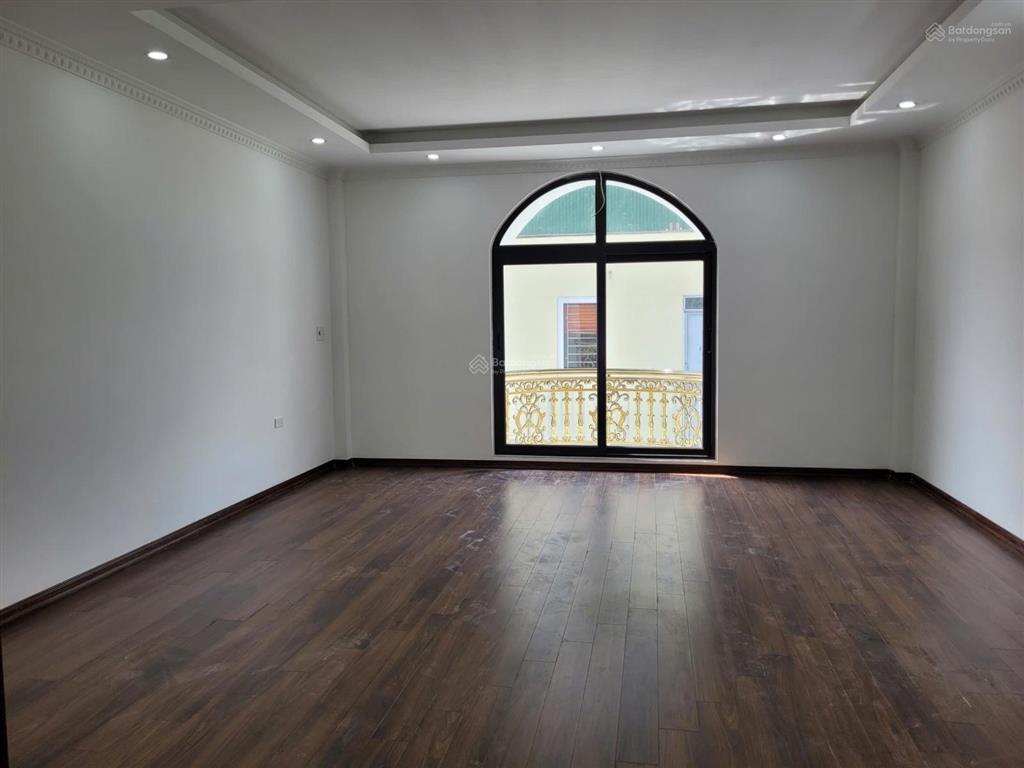 Bán nhà vũ xuân thiều, 6 tầng, thang máy, ngõ ô tô thông giá 11 tỷ.