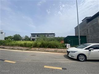 Bán lô đất biệt thự 250m2, hướng đông nam. sẵn sổ kđt nam vĩnh yên.  0987 673 ***