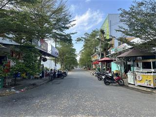 Chính chủ cần bán gấp lô đất đẹp thông chợ cách biển chỉ 800m  giá rẻ đầu tư 1.8xx tỷ