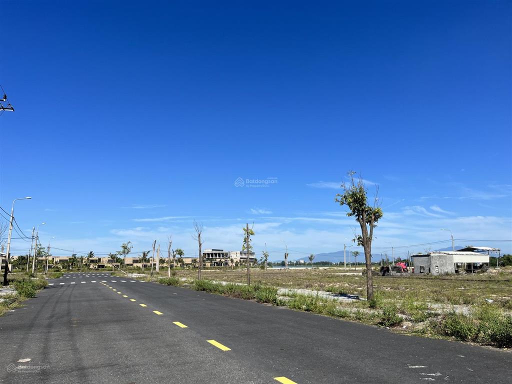 Bán đất biển nam đà nẵng, 160m2 ( ngang 6m )đường nhưa 7.5m, cách biển chỉ 200m, giá chỉ từ 19tr/m