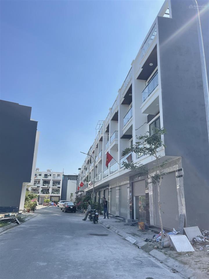 Chỉ 2 tỷ sở hữu được căn nhà 4 tầng him lam hùng vương.  0357 864 ***