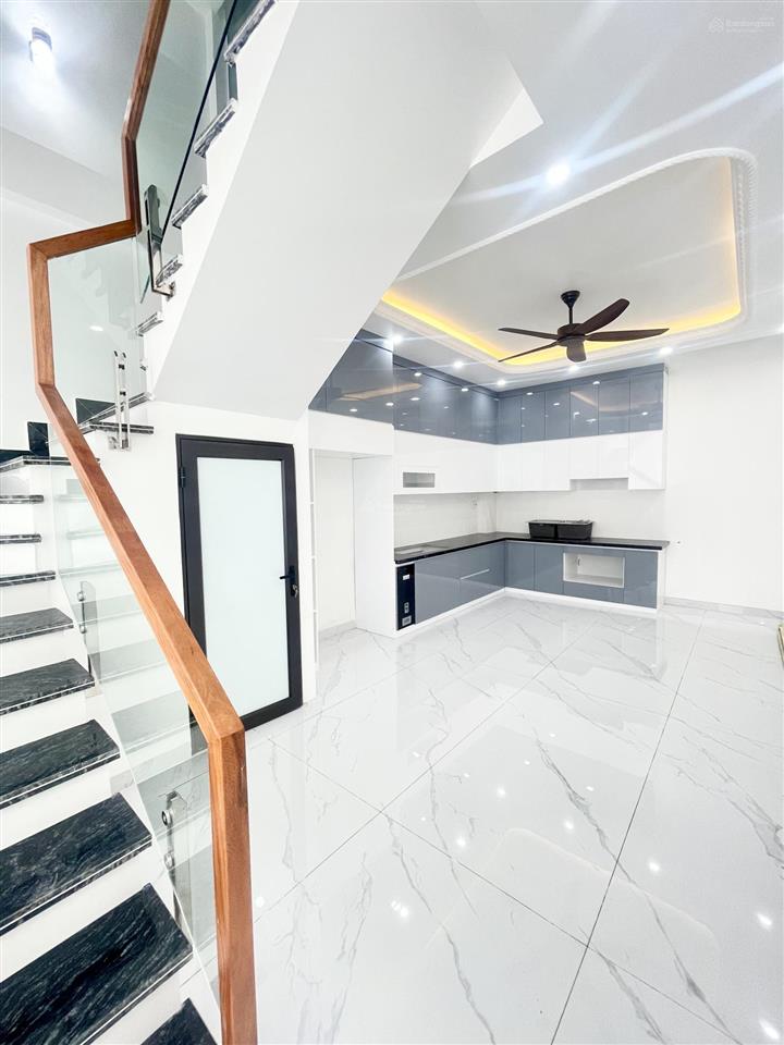 Chỉ 2 tỷ sở hữu được căn nhà 4 tầng him lam hùng vương.  0357 864 ***