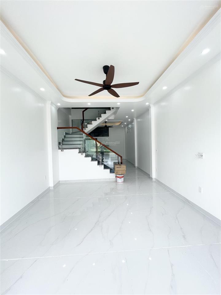 Siêu vip bán căn nhà 4 tầng dân xây cực đẹp mặt vườn hoa tại him lam hùng vương  0357 864 ***