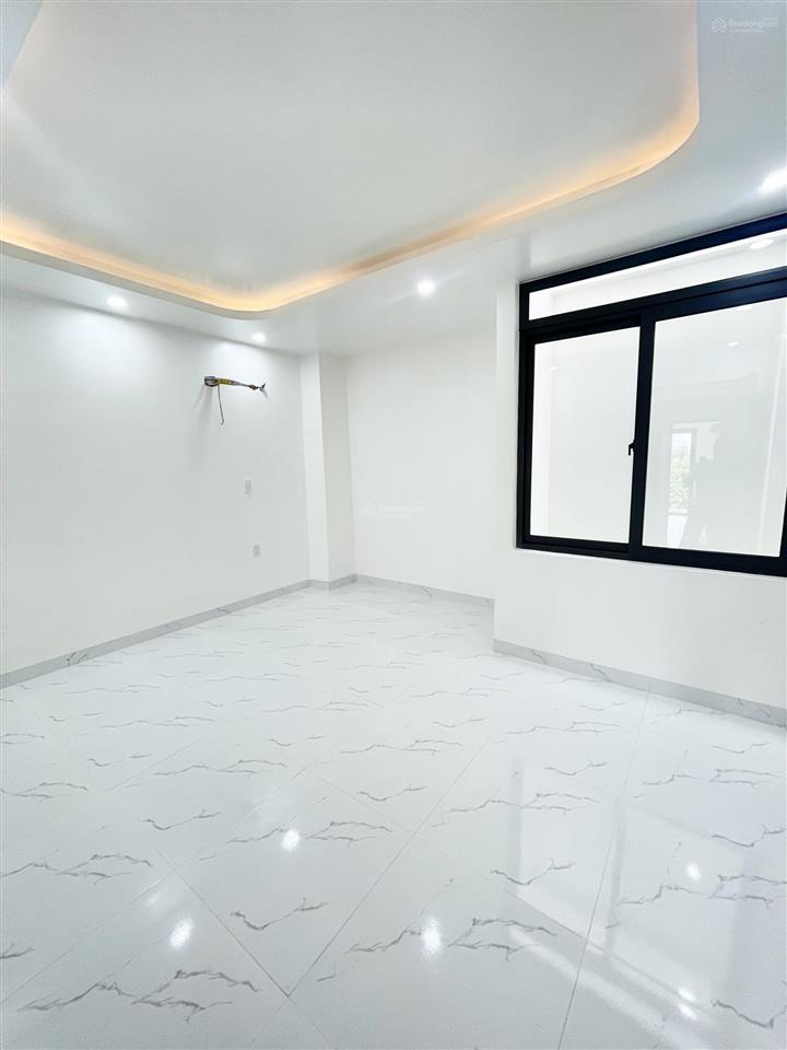 Siêu vip bán căn nhà 4 tầng dân xây cực đẹp mặt vườn hoa tại him lam hùng vương  0357 864 ***