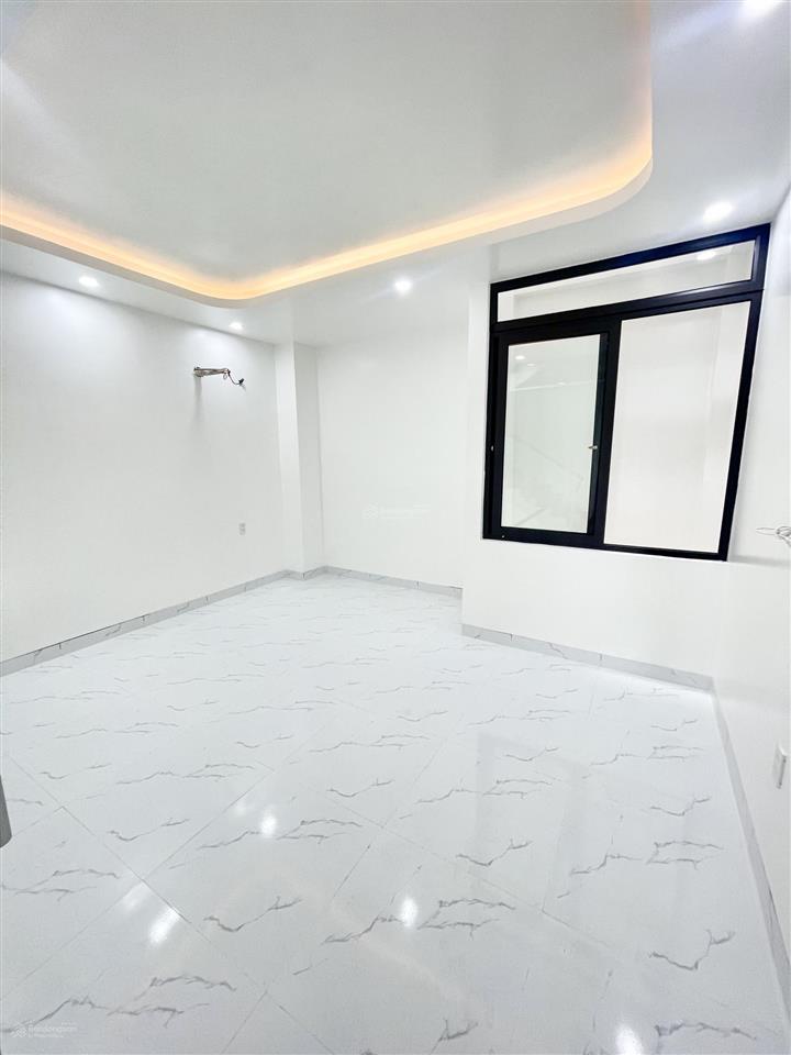 Siêu vip bán căn nhà 4 tầng dân xây cực đẹp mặt vườn hoa tại him lam hùng vương  0357 864 ***